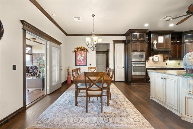 15821 SW 26th Street, El Reno, OK 73036