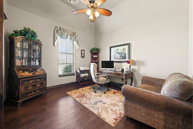 15821 SW 26th Street, El Reno, OK 73036