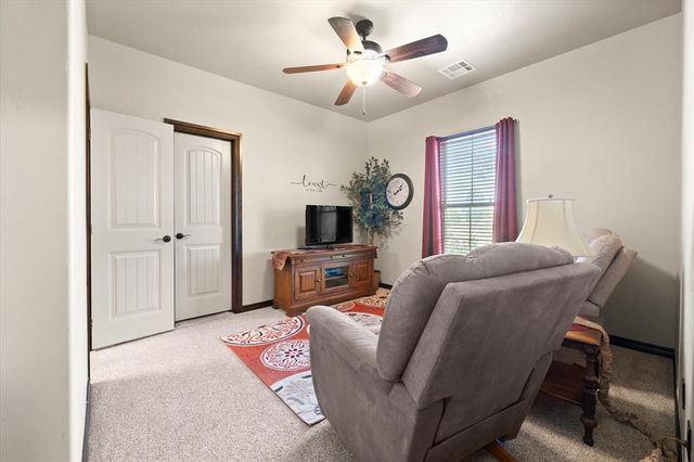 15821 SW 26th Street, El Reno, OK 73036