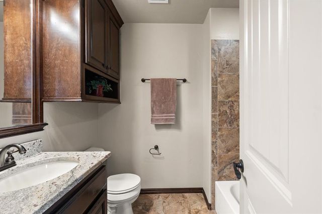 15821 SW 26th Street, El Reno, OK 73036