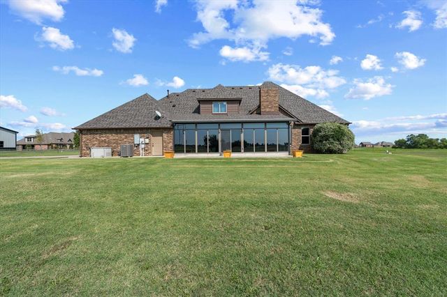 15821 SW 26th Street, El Reno, OK 73036