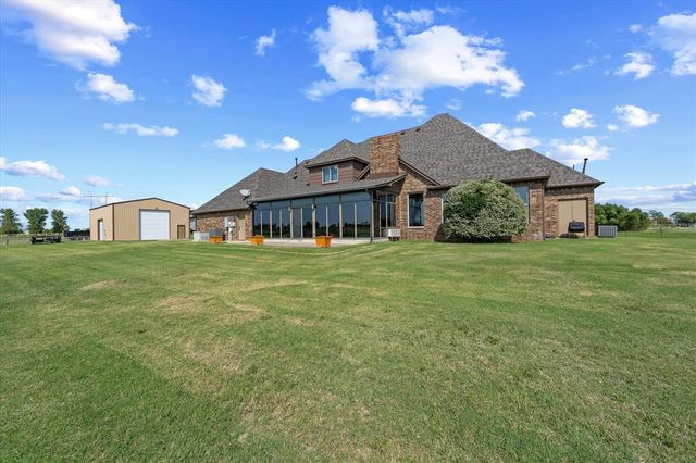 15821 SW 26th Street, El Reno, OK 73036