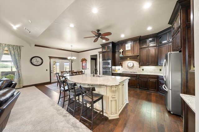 15821 SW 26th Street, El Reno, OK 73036