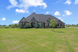 15821 SW 26th Street, El Reno, OK 73036