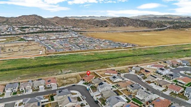 29337 Hondo Lane, Winchester, CA 92596