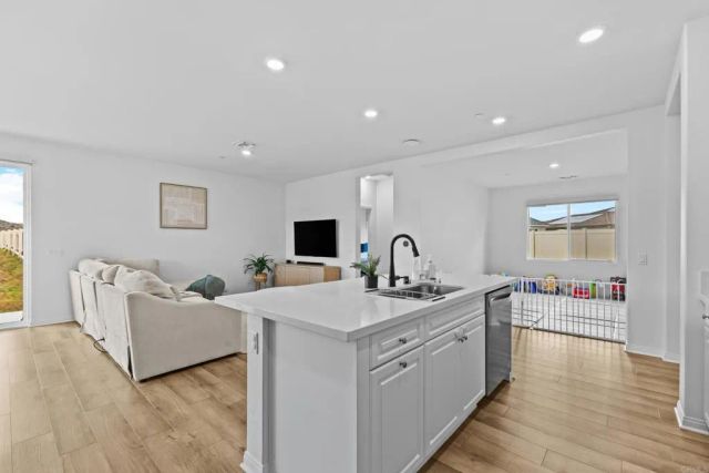 29337 Hondo Lane, Winchester, CA 92596