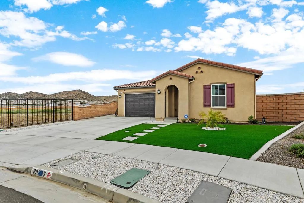 29337 Hondo Lane, Winchester, CA 92596
