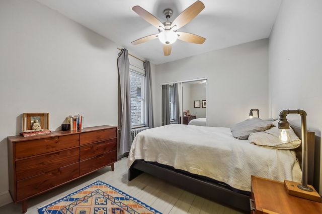 4033 W Wellington Avenue, Chicago, IL 60641
