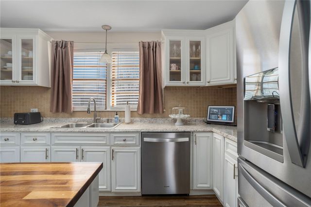 2 Ward Avenue, North Providence, RI 02904