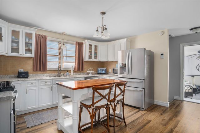 2 Ward Avenue, North Providence, RI 02904