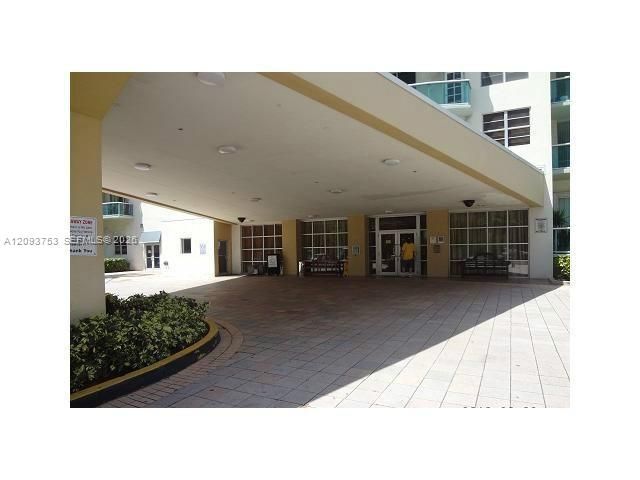 19390 Collins Avenue 1502, Sunny Isles Beach, FL 33160