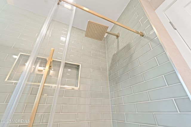 441 Slocum Place, Oakhurst, NJ 07755