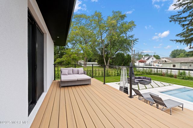 441 Slocum Place, Oakhurst, NJ 07755