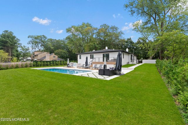 441 Slocum Place, Oakhurst, NJ 07755