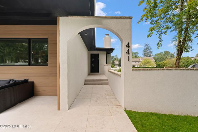 441 Slocum Place, Oakhurst, NJ 07755