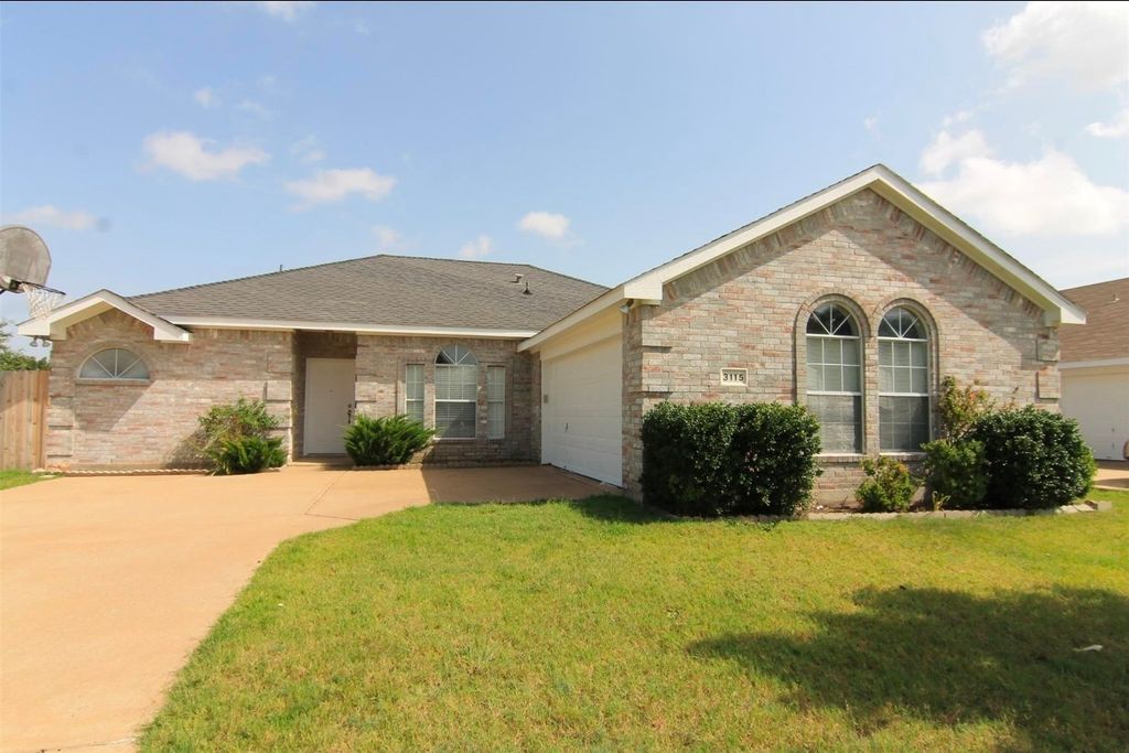3115 Creek Hollow Drive, Sachse, TX 75048