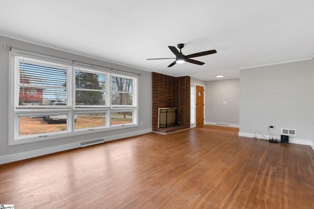 205 Whitten Street, Easley, SC 29640
