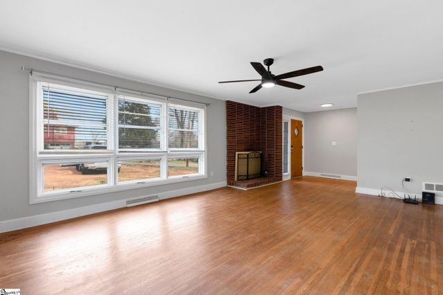 205 Whitten Street, Easley, SC 29640