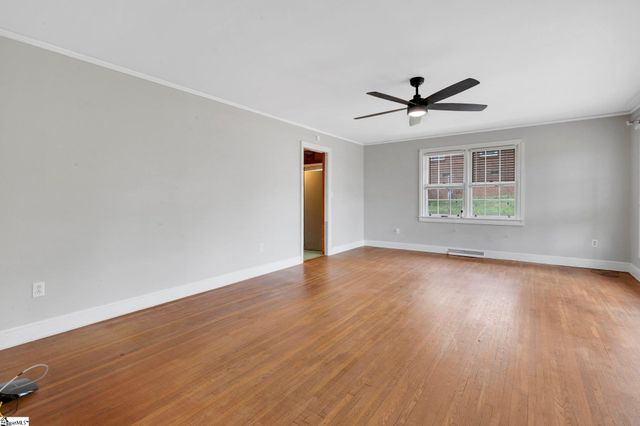 205 Whitten Street, Easley, SC 29640