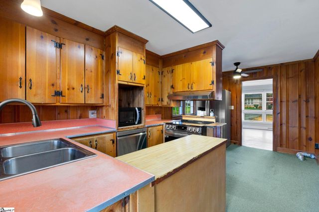 205 Whitten Street, Easley, SC 29640