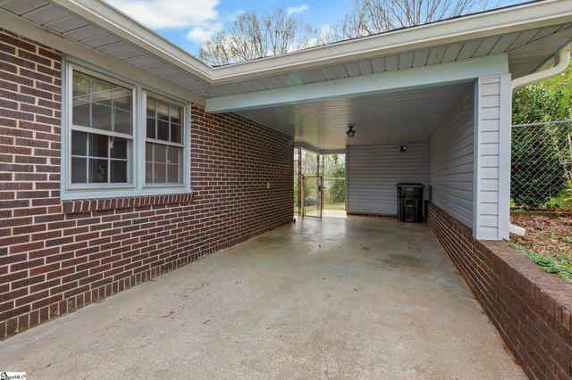 205 Whitten Street, Easley, SC 29640