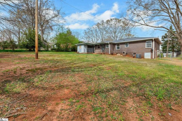 205 Whitten Street, Easley, SC 29640
