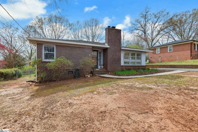 205 Whitten Street, Easley, SC 29640