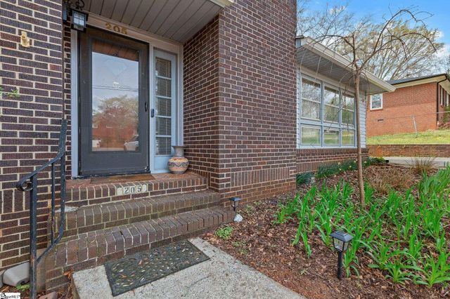 205 Whitten Street, Easley, SC 29640