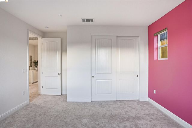 2525 Modena Dr, Pittsburg, CA 94565