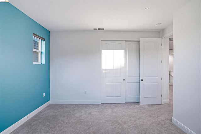 2525 Modena Dr, Pittsburg, CA 94565