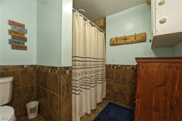 5825 Lake Road 9, Ashtabula, OH 44004