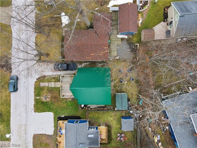 5825 Lake Road 9, Ashtabula, OH 44004