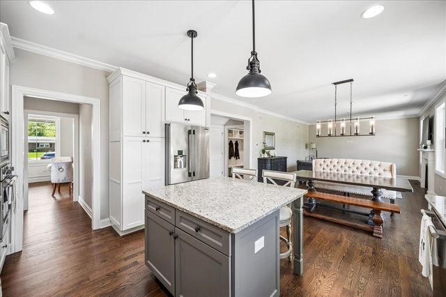 705 Ridge Road, Highland Park, IL 60035