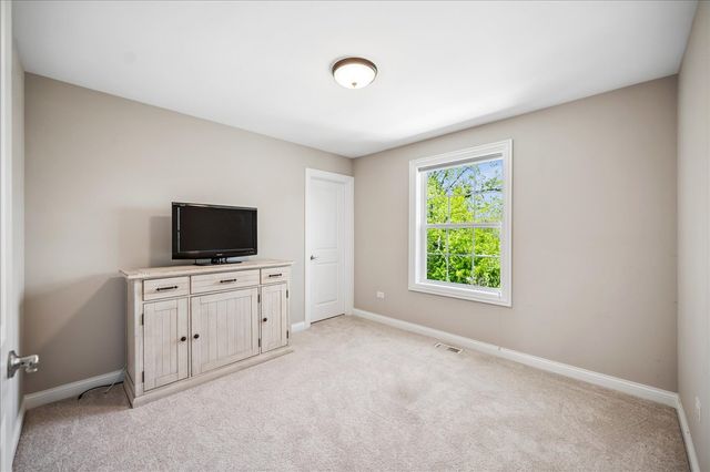 705 Ridge Road, Highland Park, IL 60035
