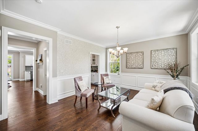705 Ridge Road, Highland Park, IL 60035