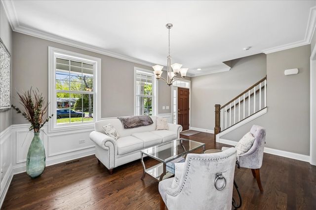 705 Ridge Road, Highland Park, IL 60035