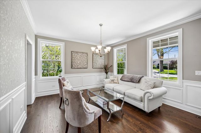 705 Ridge Road, Highland Park, IL 60035