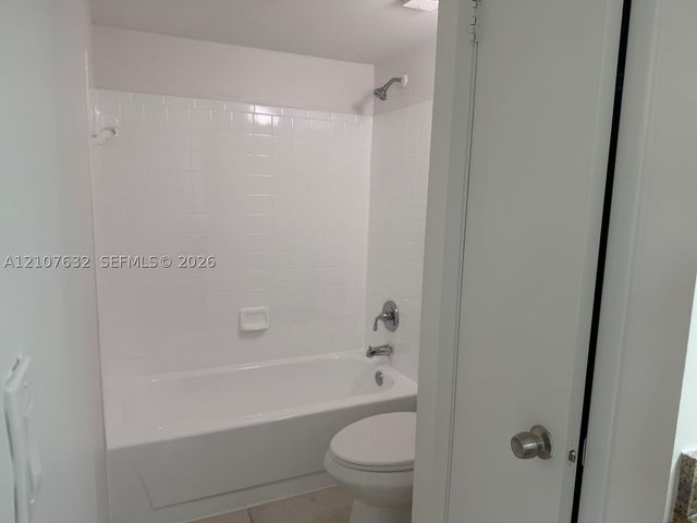 4501 W Mcnab Rd 13, Pompano Beach, FL 33069