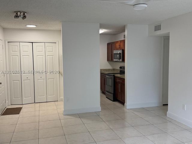 4501 W Mcnab Rd 13, Pompano Beach, FL 33069