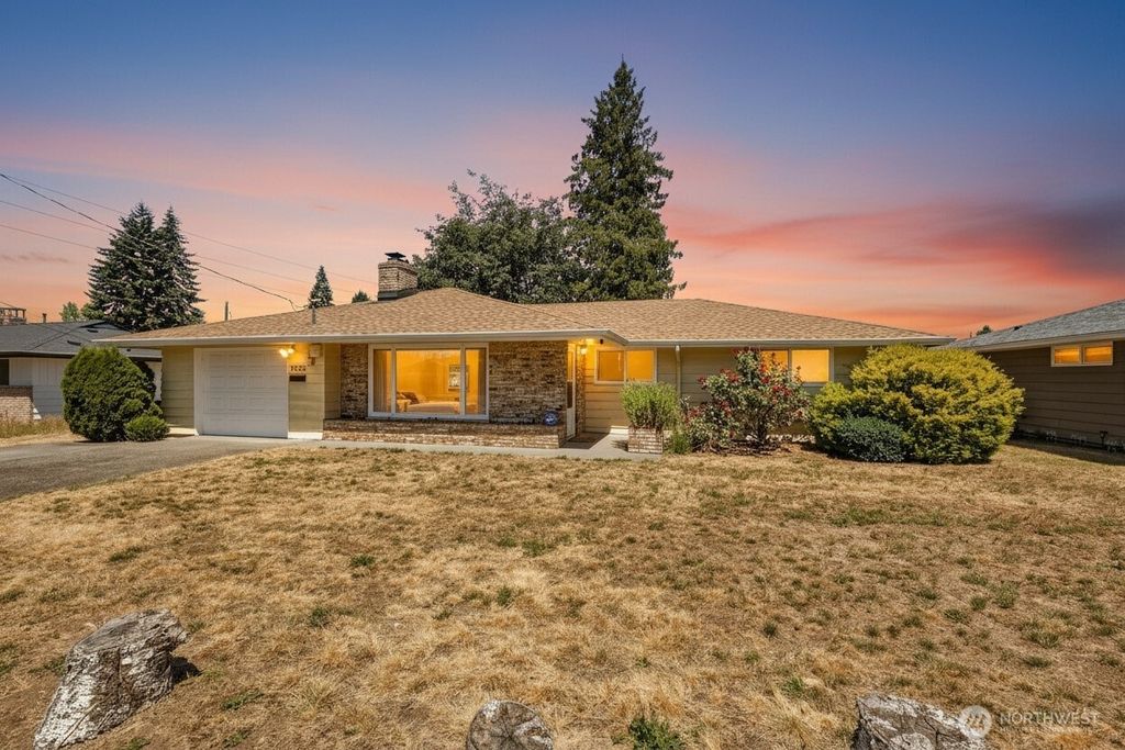 1225 21st Street SE, Auburn, WA 98002