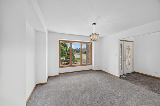 3170 Maryann Lane, Dyer, IN 46311