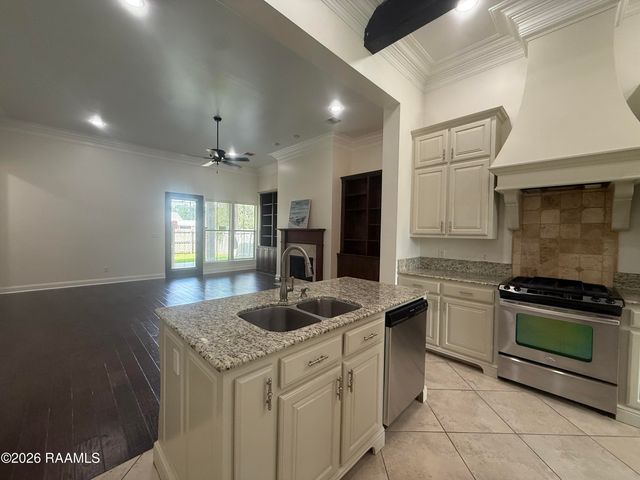 107 Baltimore Lane, Lafayette, LA 70506