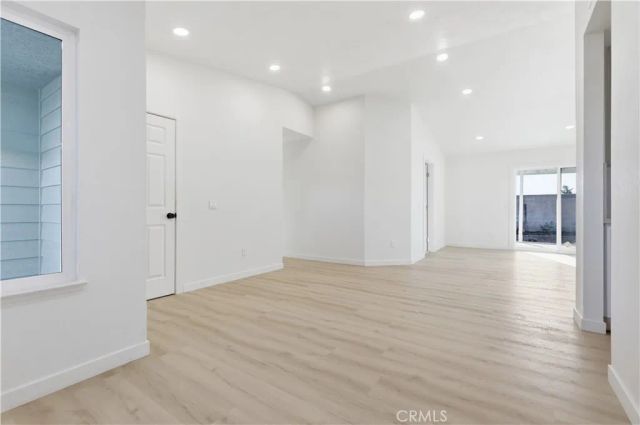6405 N Ventura Avenue, San Bernardino, CA 92407
