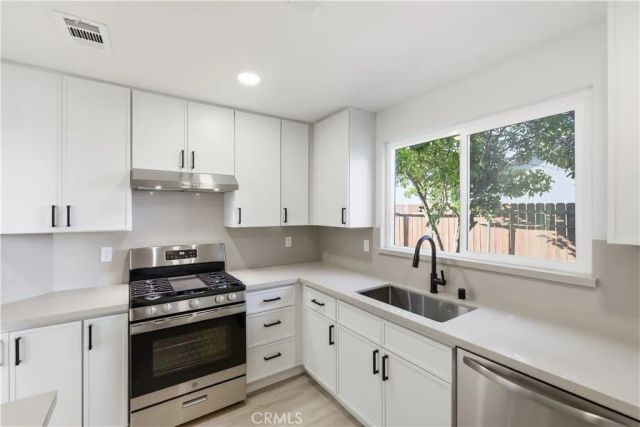 6405 N Ventura Avenue, San Bernardino, CA 92407