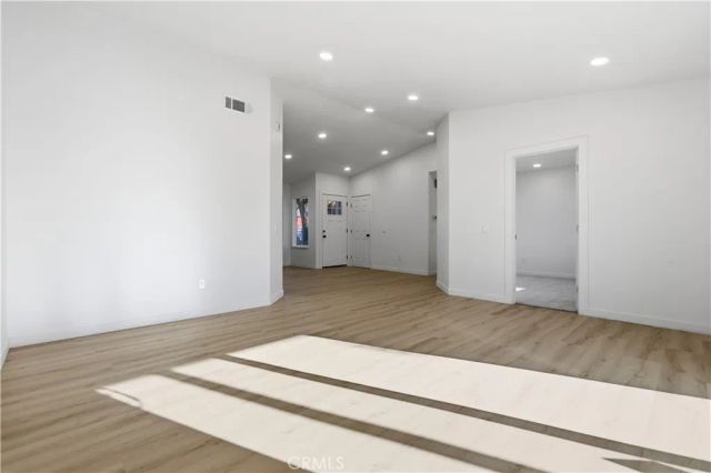 6405 N Ventura Avenue, San Bernardino, CA 92407