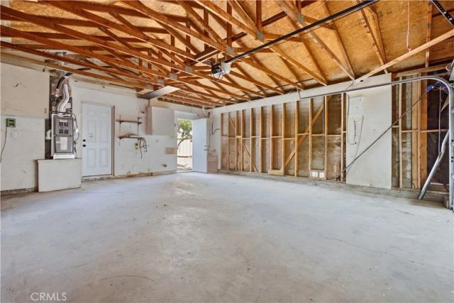 6405 N Ventura Avenue, San Bernardino, CA 92407