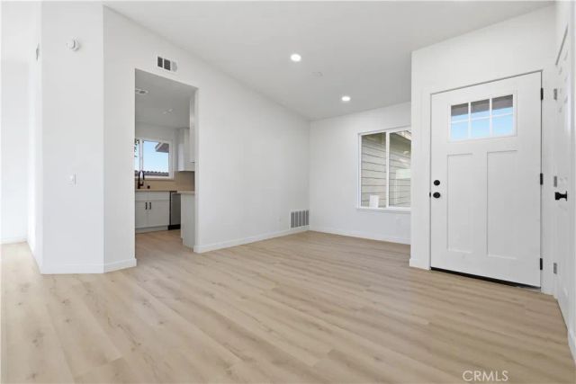 6405 N Ventura Avenue, San Bernardino, CA 92407