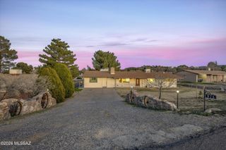 975 N Evergreen Drive, Oracle, AZ 85623