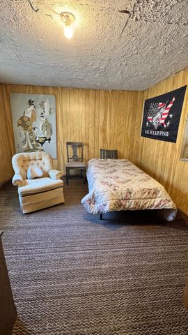 26705 Hotchkiss Drive, Klamath Falls, OR 97601