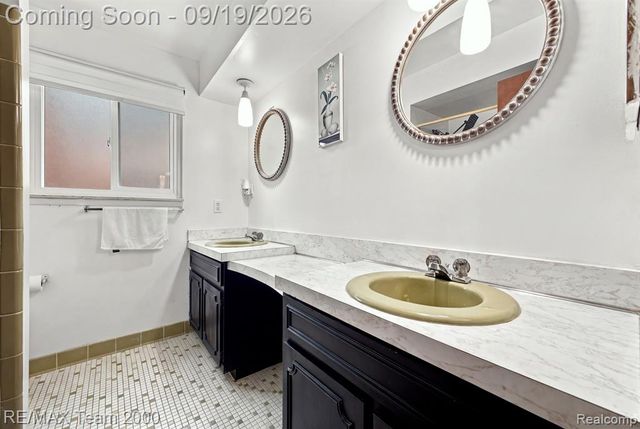 36844 Kyro Court, Sterling Heights, MI 48310